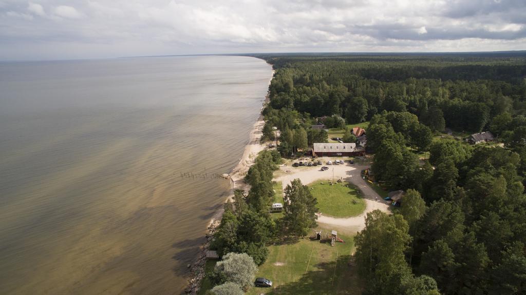 Viesu Nams Melnsils Exterior foto